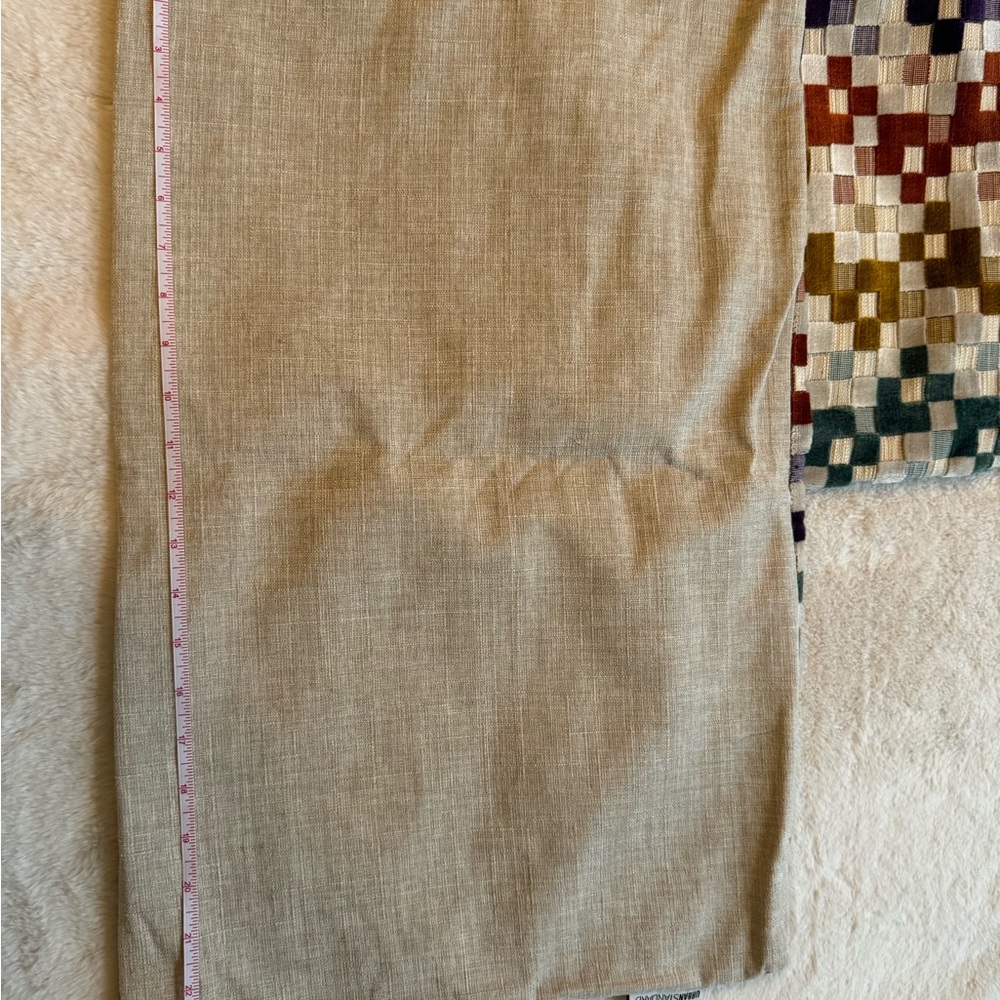Geometric Patterned throw pillowcases - Picture 4 of 6